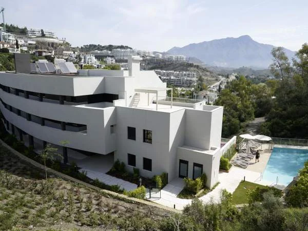 El capital extranjero dispara el precio de la vivienda de lujo en la Costa del Sol 1 Merca2.es Benahavis Merca2.es