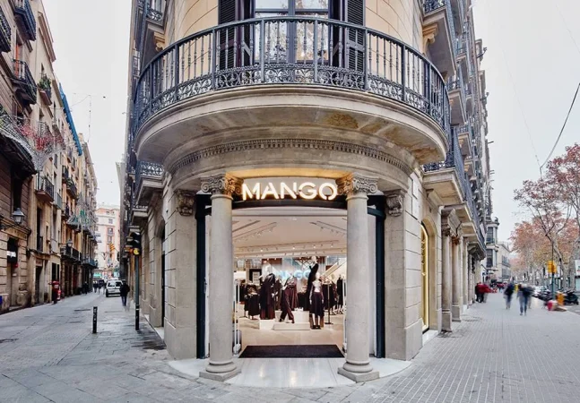 Mango se suma a la tendencia de la IA imitando la estrategia de Inditex y Levi's 3 Merca2.es En Mango Outlet si que vas a encontrar los autenticos chollazos de este verano por menos de 10 euros 7 Merca2.es