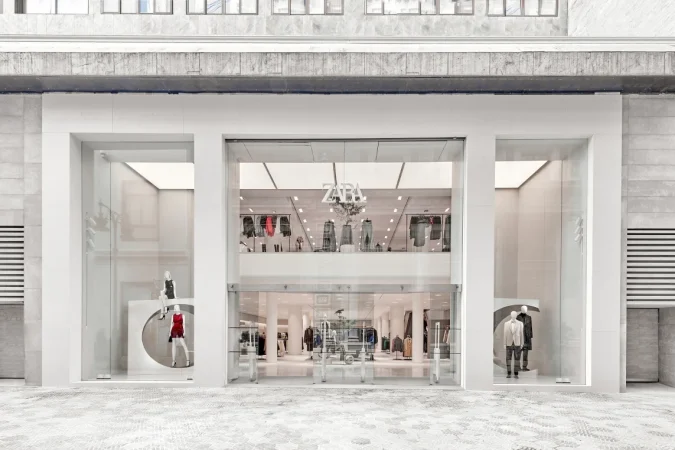 Inditex: aún es demasiado pronto para comprar, según los analistas de RBC 2 Merca2.es Inditex. Tienda Zara de valencia. Fuente: Inditex