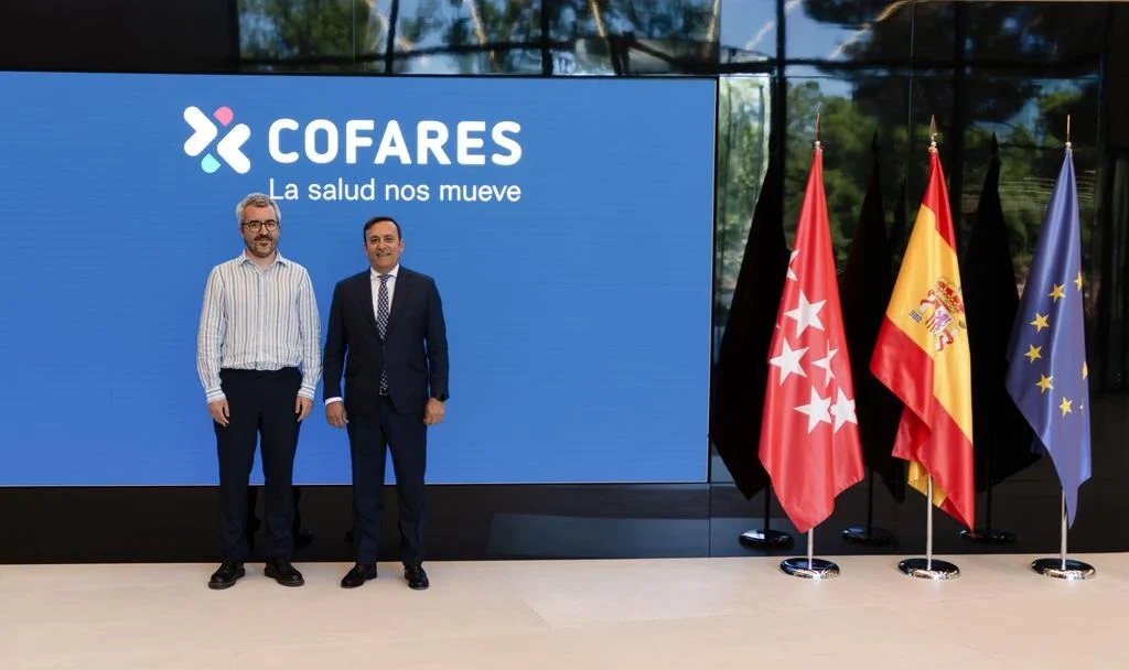 Javier Padilla y Eduardo Pastor en la sede de Cofares