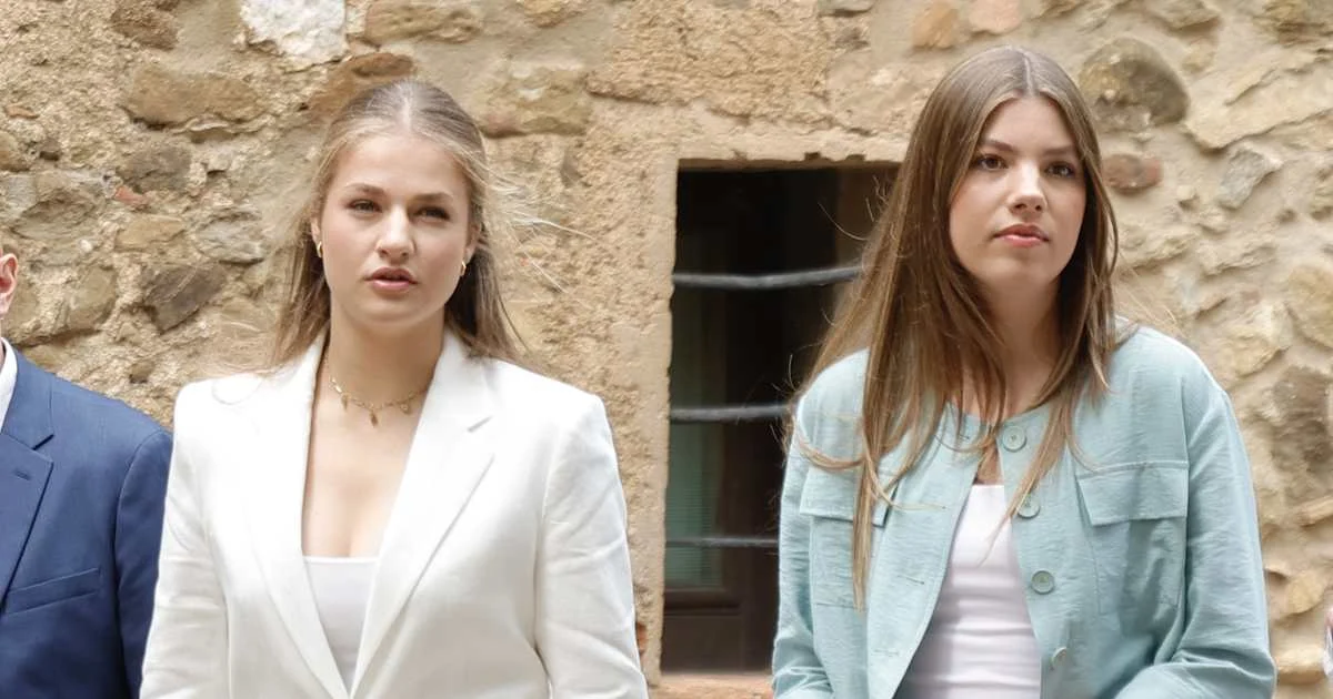 La prensa francesa destaca el comportamiento de la princesa Leonor y la infanta Sofía en la final de la Eurocopa
