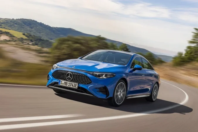 El mercado mantiene su optimismo con Mercedes por los márgenes y los aranceles 1 Merca2.es Mercedes Benz CLA Merca2.es