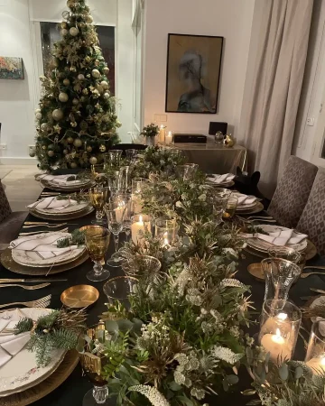 No te pierdas el casoplón de dos plantas en el que vive Ana Rosa Quintana al norte de Madrid 85 Merca2.es Un comedor que es pura sofisticación