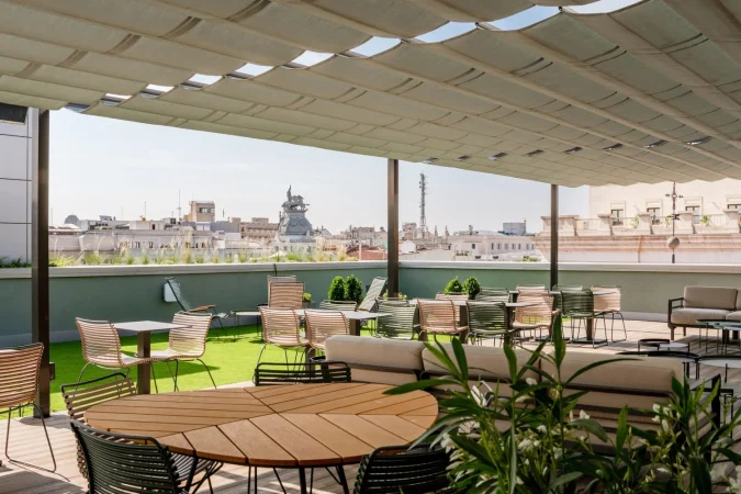OCW Recoletos rooftop Merca2.es