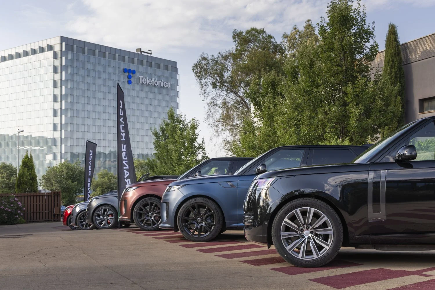 La experiencia más exclusiva de RANGE ROVER y MERCA2 por la Sierra de Madrid