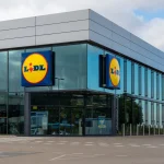En LIDL les ha debido dar un golpe de calor porque han rebajado su famoso robot de cocina a tan sólo 99 euros