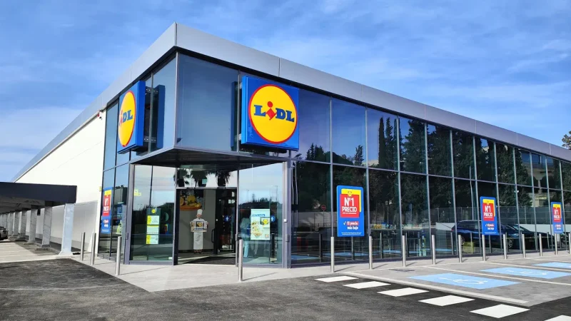 Mercadona, Carrefour y Dia buscan aumentar ventas al adaptarse a los turistas 3 Merca2.es Ve corriendo a Lidl antes de que se agote el invento del verano bueno bonito y muy fresquito 4 Merca2.es