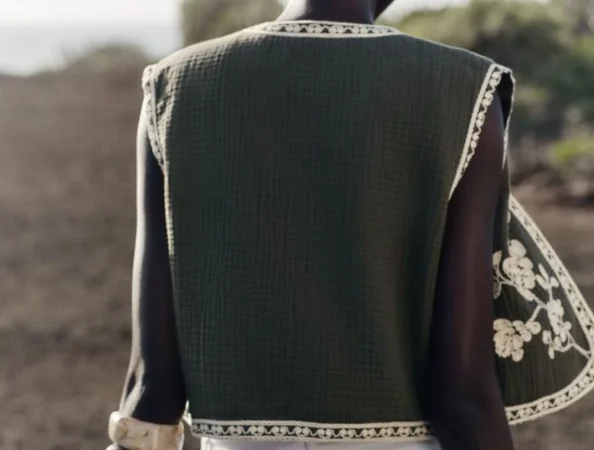 Zara te pone fácil y barato ir a la última con estos chalecos boho que le dan un toque cool a tu look 92 Merca2.es ¿Por qué el estilo boho vuelve cada verano?