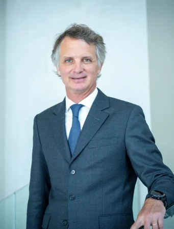 pierre alexis dumont Merca2.es