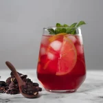 Cómo preparar una refrescante sangría al más puro estilo español para acompañar a todas tus comidas este verano
