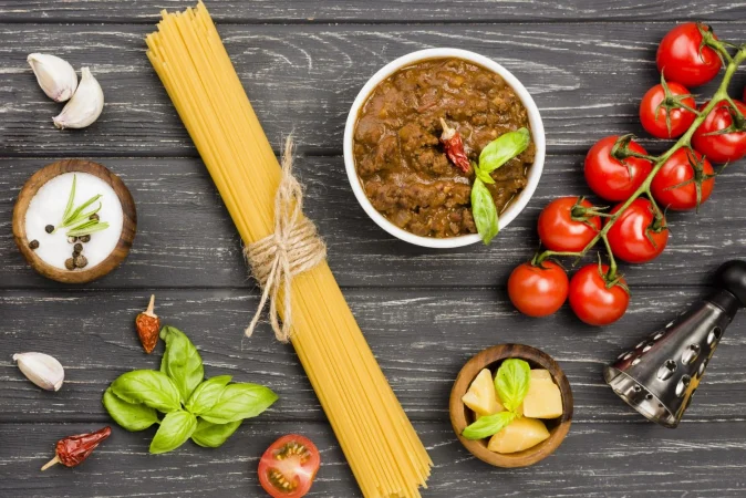 vista superior espagueti ingredientes bolonesa Merca2.es
