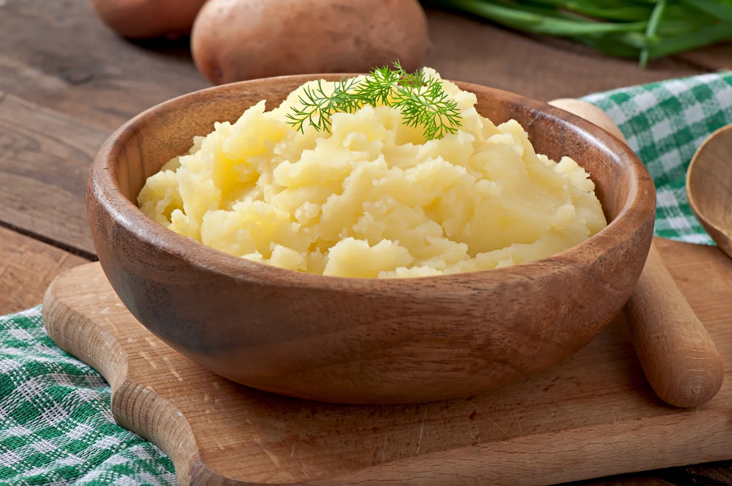 Adiós al puré de patatas de sobre: el truco de un chef vasco para una cremosidad Michelin con solo 2 ingredientes 2 Merca2.es Ahora llega la gran revelación, el giro de guion que redefine por completo la receta de puré de patatas.