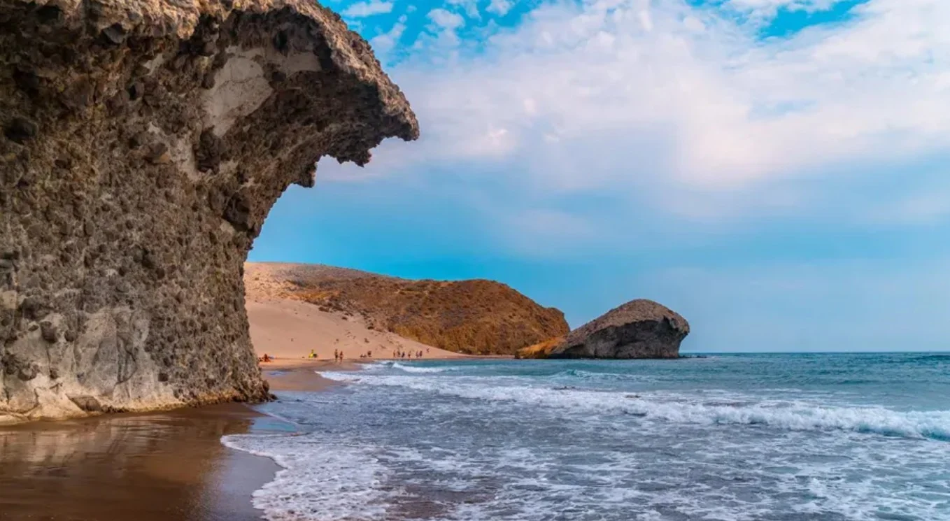 Un biólogo marino de Almería nos descubre la playa salvaje de Cabo de Gata: 