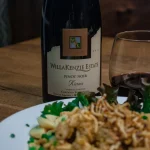 Lo que un cardiólogo advierte sobre el vino en las comidas: ni sano ni protector, solo peligro normalizado