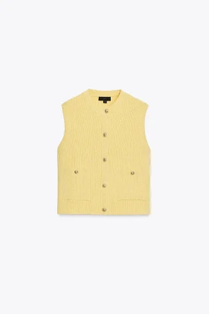 Color de temporada: chaleco amarillo de punto