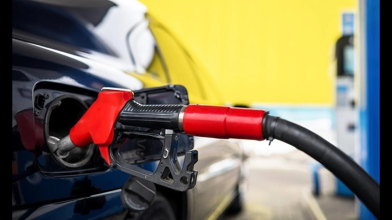Esta es la gran mentira de la gasolina 'low cost': no, no es "la misma" que la de marca y esta es la prueba definitiva 2 Merca2.es Los síntomas empiezan de forma sutil, pero ignorarlos puede llevar a una de las facturas más temidas del taller.