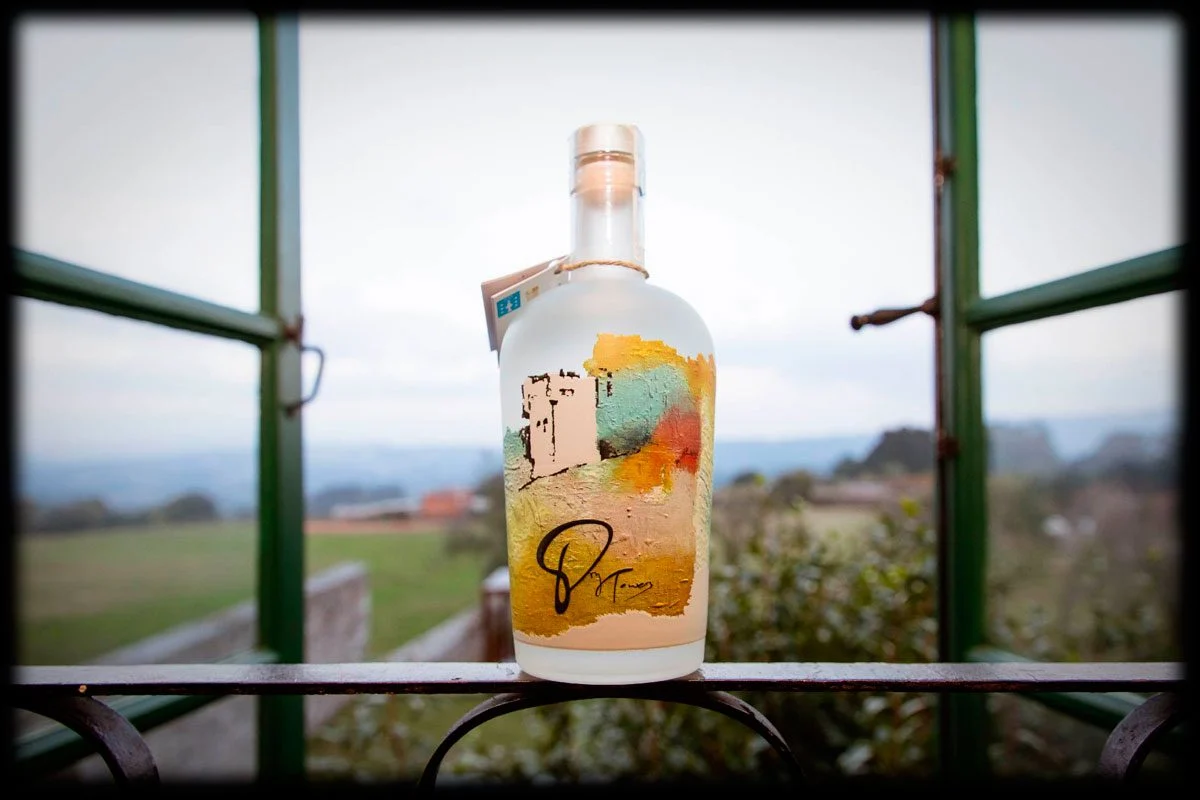 La aldea de Galicia donde se vende la ginebra que ha destronado a las inglesas en los concursos mundiales: 
