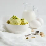 Refrescante receta de helado de pistacho casero, como el de Plex para McDonalds