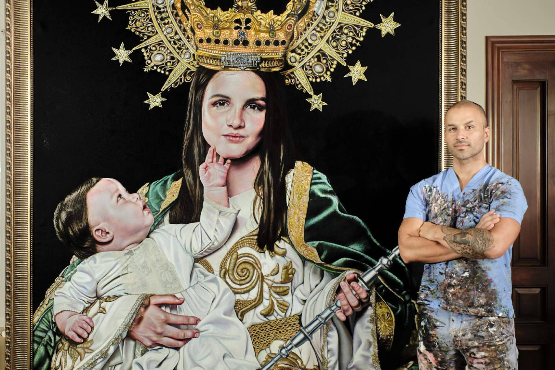 Christian Escobar Chrispapita devela obra en la Concatedral de Alicante en honor a la Virgen del Remedio