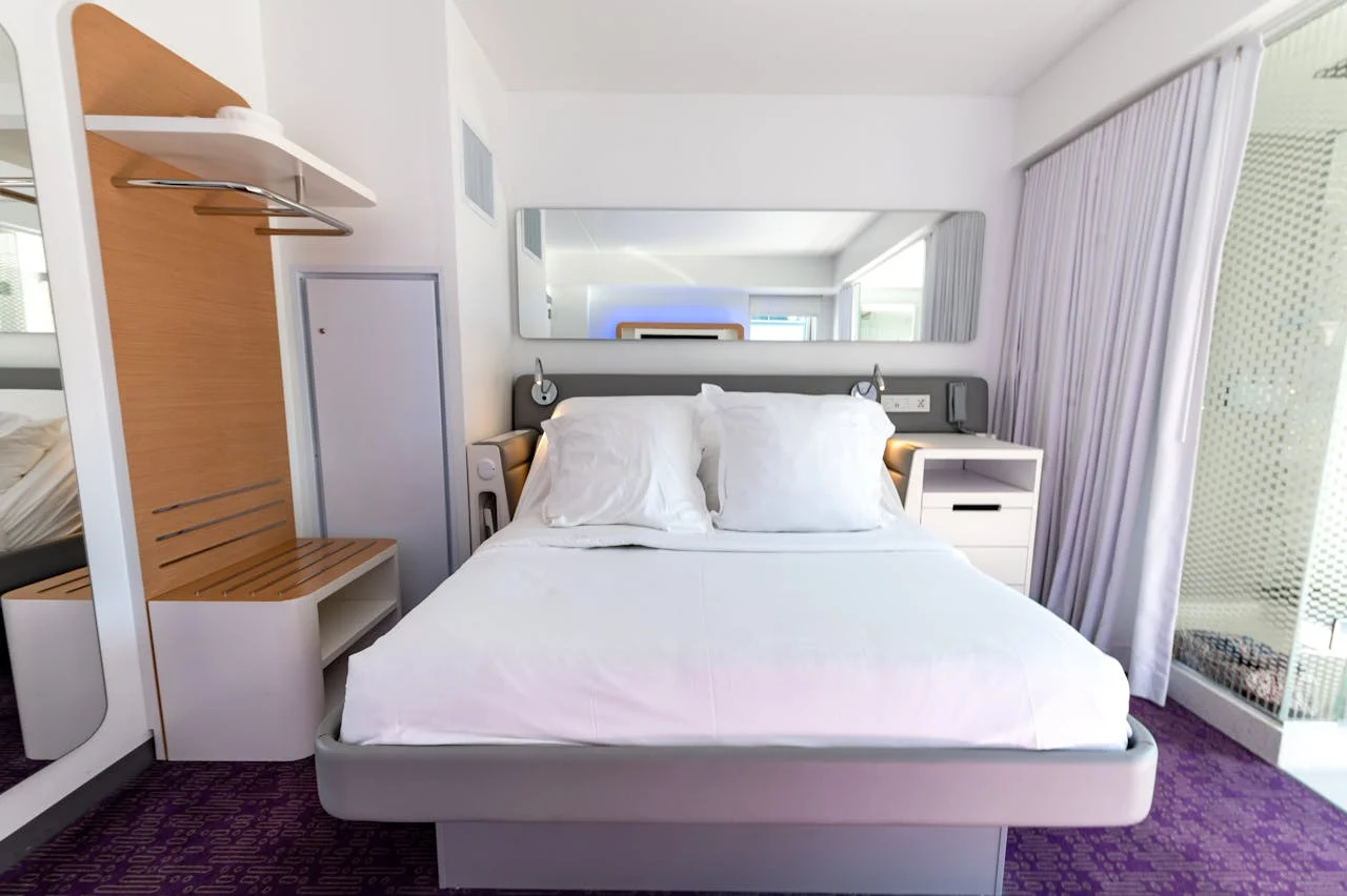 “Me fui de un Airbnb en plena noche”: la turista que destapa la nueva trampa de algunos pisos turísticos en Sevilla 4 Merca2.es Un problema puede surgir en cualquier sitio, pero la verdadera prueba de fuego para un servicio como Airbnb es la capacidad de respuesta del anfitrión cuando las cosas se tuercen.
