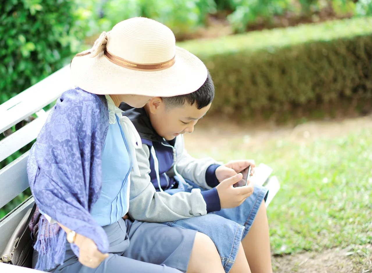 EL MIEDO UNIVERSAL DE CUALQUIER PADRE EN LA ERA DIGITAL