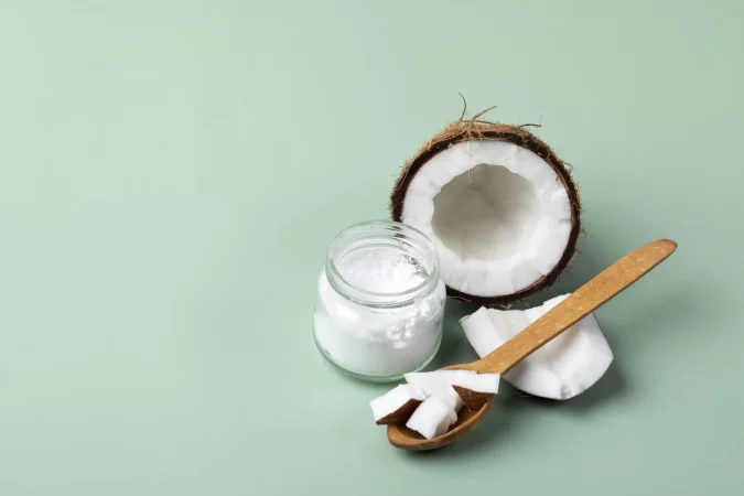 La OCU pone al aceite de coco en el punto de mira: ¿revolución o moda pasajera?