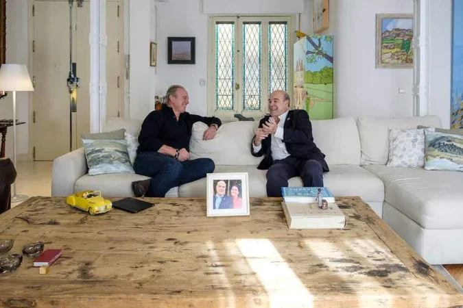 Un piso señorial en la calle Ibiza: tradición y modernidad en armonía