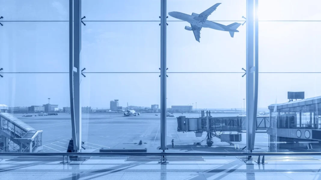 La OCU aclara la cantidad de dinero que puedes reclamar si Ryanair un vuelo por huelga