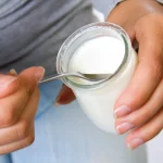 Nutricionistas coinciden: solo el yogur natural cumple con los requisitos saludables—descubre cómo identificarlo en el supermercado