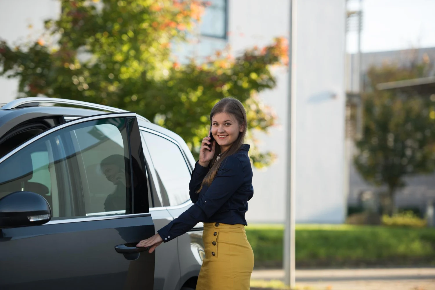 Los coches modernos saben dónde aparcas y qué escuchas: guía rápida para ajustar su privacidad paso a paso 2 Merca2.es La geolocalización es útil, pero también la puerta de entrada a tu privacidad más íntima.