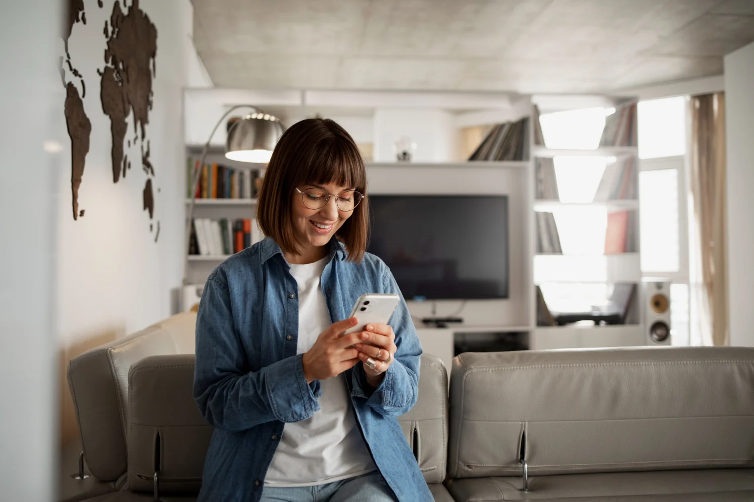 Tu vecino te está robando WiFi: la app gratuita que lo delata en menos de un minuto y te dice su marca de móvil 3 Merca2.es Una vez descubierto el pastel, la solución es mucho más sencilla de lo que crees y te devolverá la velocidad al instante.