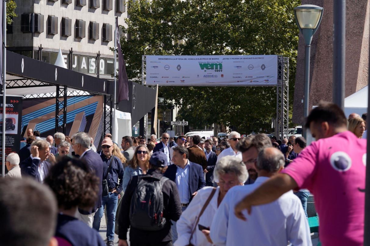 La feria VEM contará con descuentos exclusivos en vehículos eléctricos durante los días del evento 1 Merca2.es AEDIVE Merca2.es