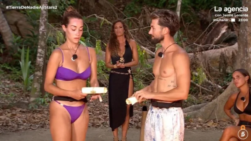 'Supervivientes All Star' se tiñe de negro por una triste noticia sobre Adara Molinero 26 Merca2.es Adara Molinero en Supervivientes Merca2.es