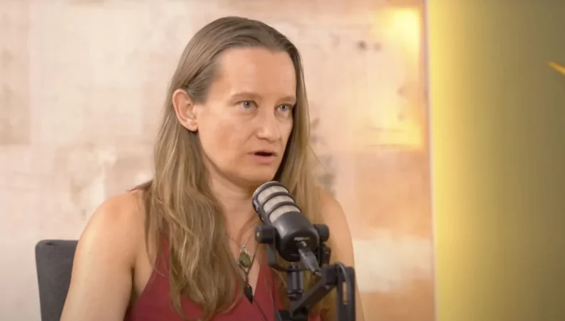 Sari Arponen, médica: "El ruido nos envejece, la clave para vivir más años está en tus sentidos"