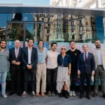 Una actuación sorpresa de Hey Kid y Paula Mattheus lleva El Jardín de las Delicias al centro de Madrid de la mano de Endesa y EMT