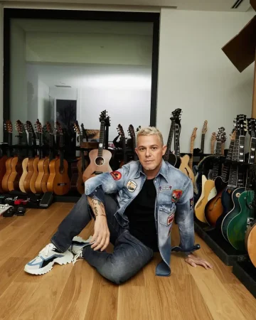 Así es la espectacular mansión de Alejandro Sanz en Madrid con 2.000 m² para perderse 44 Merca2.es La oficina soñada y los rincones de inspiración