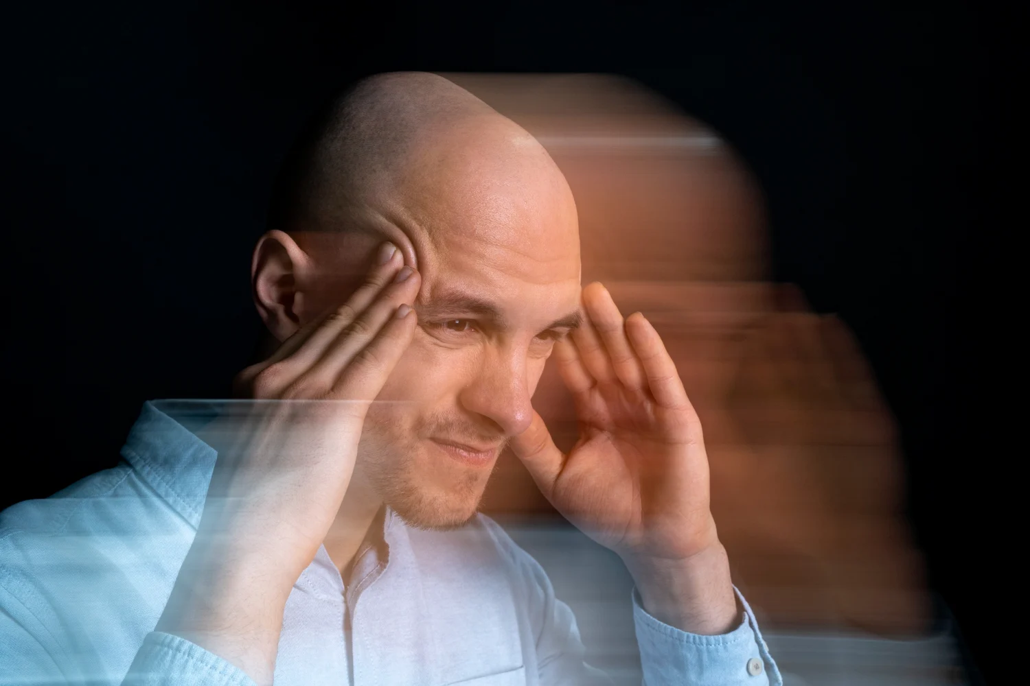 Daniel Prieto (44), psicólogo: "La ansiedad no empieza en la mente, empieza con este hábito que haces todas las mañanas" 1 Merca2.es La clave para entender el impacto de este hábito en nuestra ansiedad tiene un nombre: cortisol. Fuente: Freepik