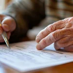 David Jiménez (58), notario: «El error más tonto al hacer testamento que veo cada día en mi notaría y que puede enfrentar a tus hijos para siempre»