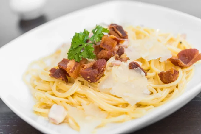 Espaguetis carbonara originales y sin nata: el sabor auténtico de Italia 1 Merca2.es espagueti carbonara Merca2.es