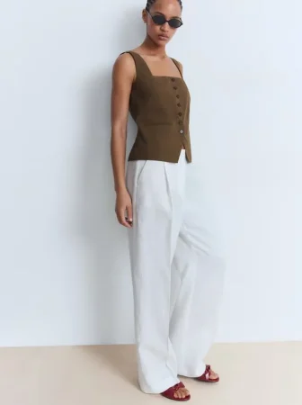 El chaleco de 35 euros de Mango que ha conquistado a Anna Padilla y promete ser la prenda de la temporada 36 Merca2.es Un look versátil que conecta con la audiencia