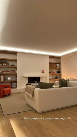 Así es el impresionante chalet de María Pombo en Madrid: jardín, lujo y espacio familiar 41 Merca2.es Un exterior diseñado para el disfrute