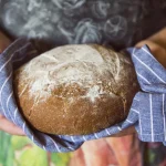 Pan casero: la receta sencilla que transformará tu cocina y tu mesa