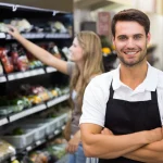 Ex reponedor de Carrefour revela el ‘código secreto’ de las etiquetas para saber qué día exacto van a bajar de precio un producto al 50%