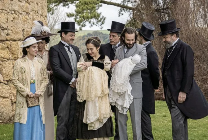 La desaparición de Ángela en 'La Promesa' destapa viejos secretos y amenaza con revolucionar el palacio 20 Merca2.es INTRIGAS Y TENSIONES ENTRE LOS HABITANTES DEL PALACIO