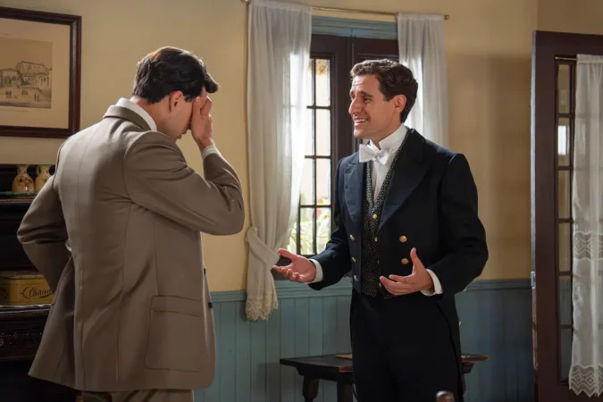 Tensión en ‘La Promesa’: Curro decide enfrentarse a Lorenzo y denunciarlo ante la Guardia Civil 20 Merca2.es CURRO PAGA EL PRECIO DE LA VALENTÍA EN LA PROMESA