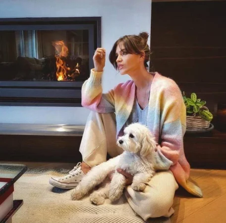 El salón: música, luz y calidez