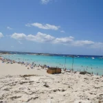 The Guardian sentenció: «Es la mejor playa de Europa», pero solo la puedes disfrutar 120 días al año por este motivo