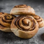 Cómo preparar en casa deliciosos rollitos de canela al estilo americano (cinnamon rolls)